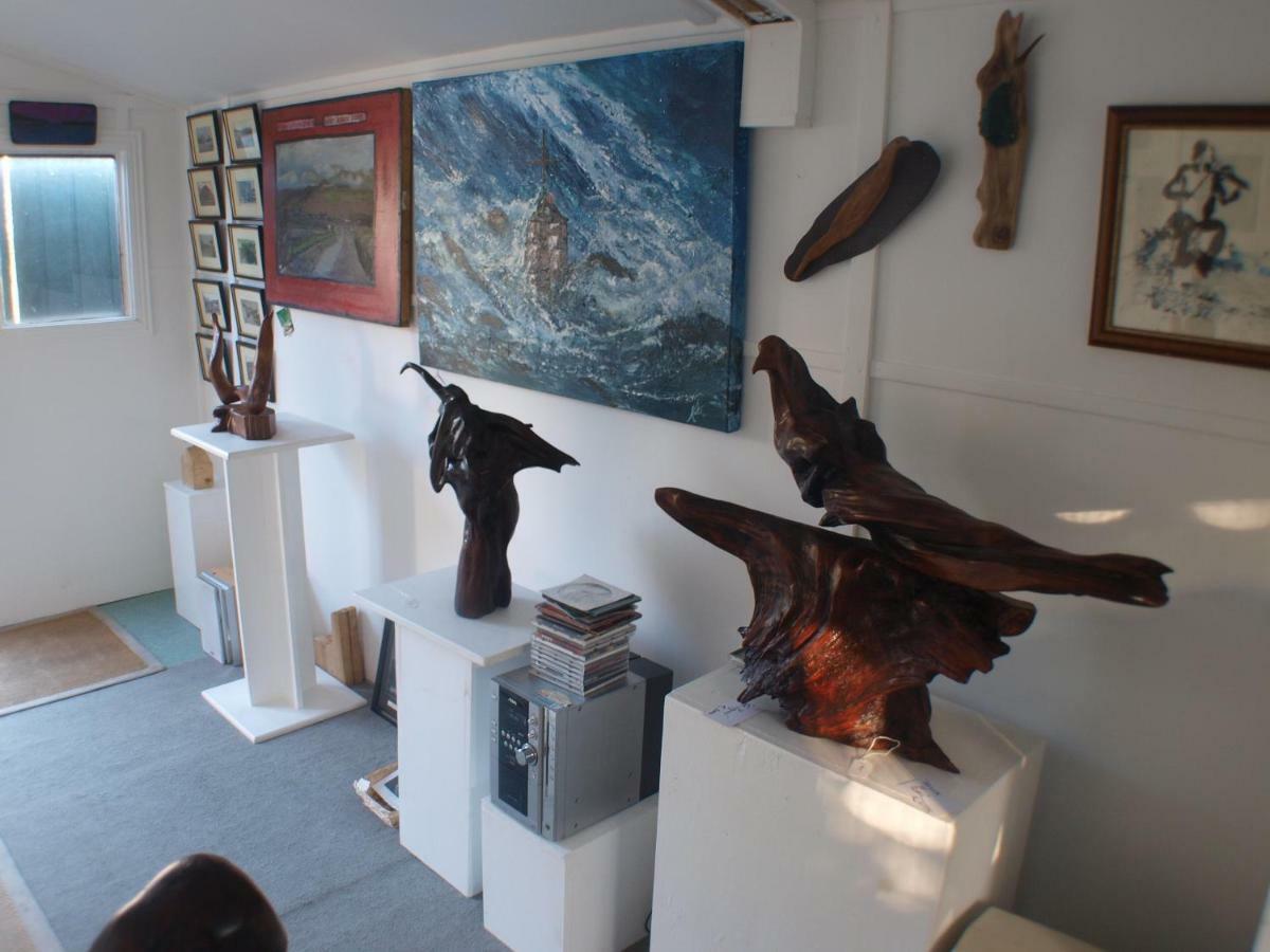 Lakefield Gallery Keel  Bagian luar foto